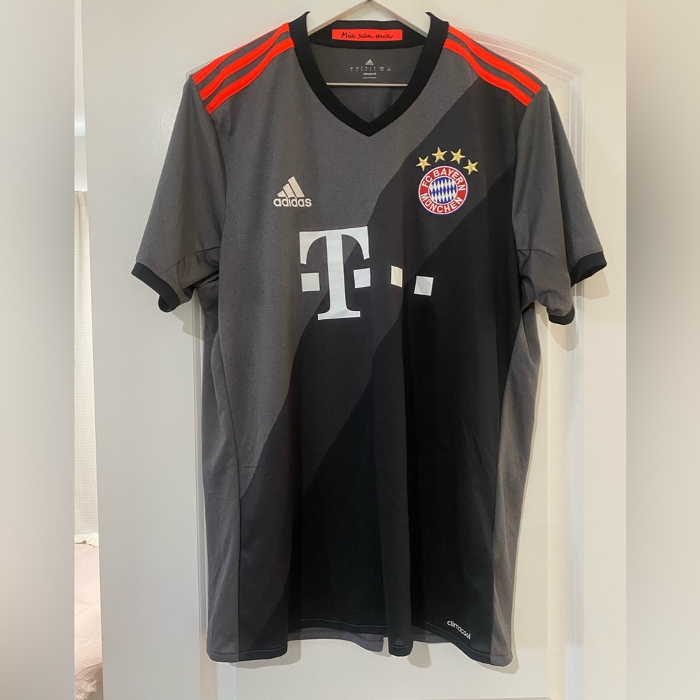 Bayern Munich 2016-17 adidas Away Shirt Jersey Football Soccer